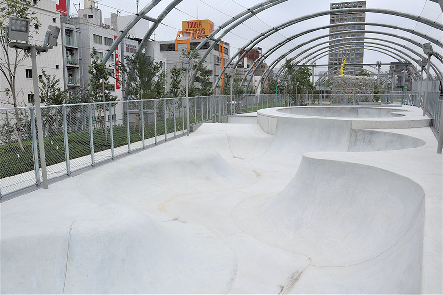 MIYASHITA PARK SKATE SCHOOL｜東京都 写真