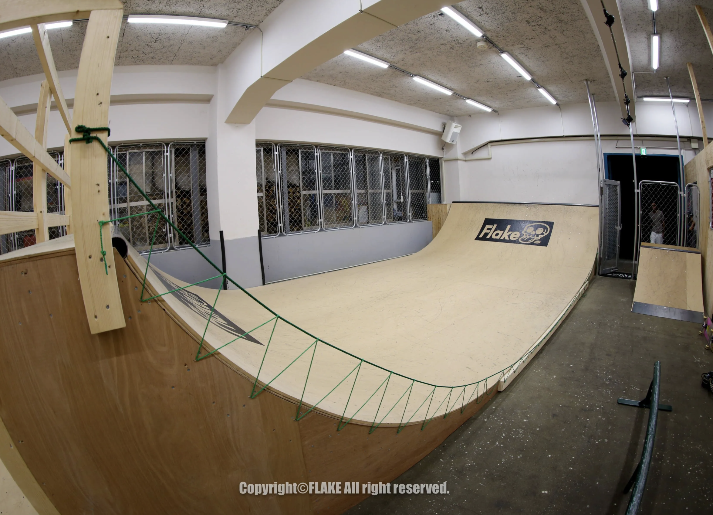FLAKE 湘南 SKATE GARAGE SKATE PARK｜神奈川県 写真
